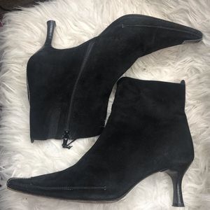 Donald Pliner Black Suede Pointed Ankle Boots 9.5